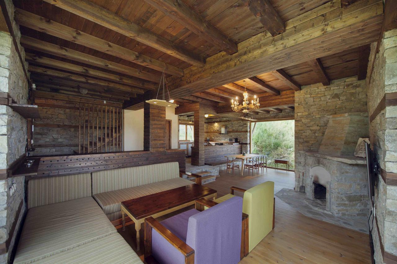 Leshten Guest Homes Luaran gambar